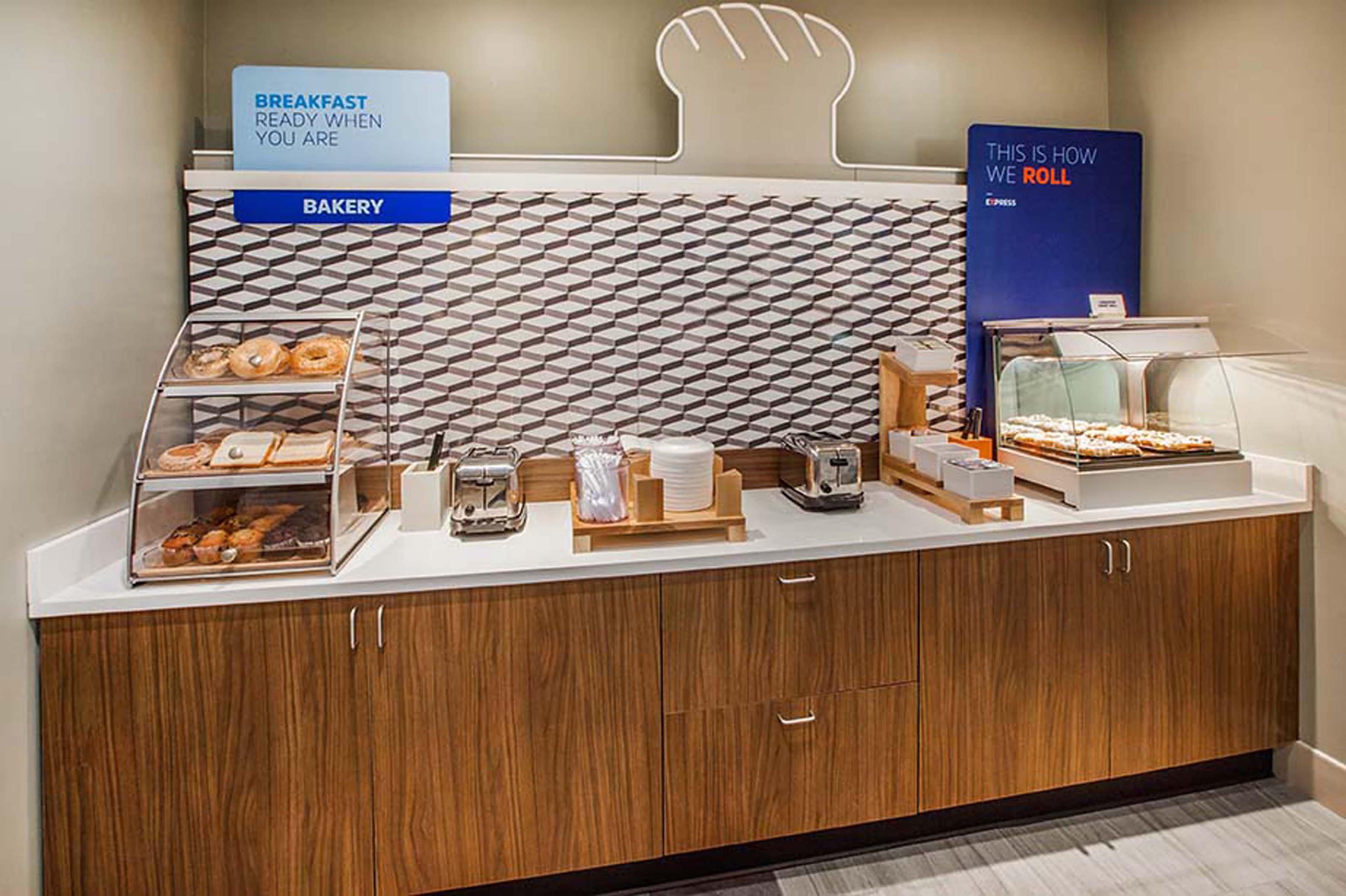 Holiday Inn Express & Suites Carneys Point - Pennsville By Ihg Dış mekan fotoğraf
