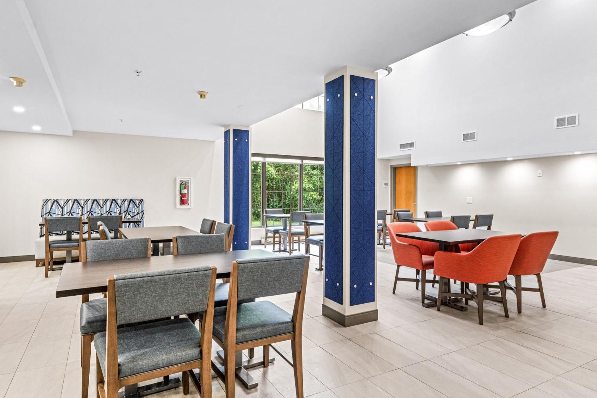 Holiday Inn Express & Suites Carneys Point - Pennsville By Ihg Dış mekan fotoğraf