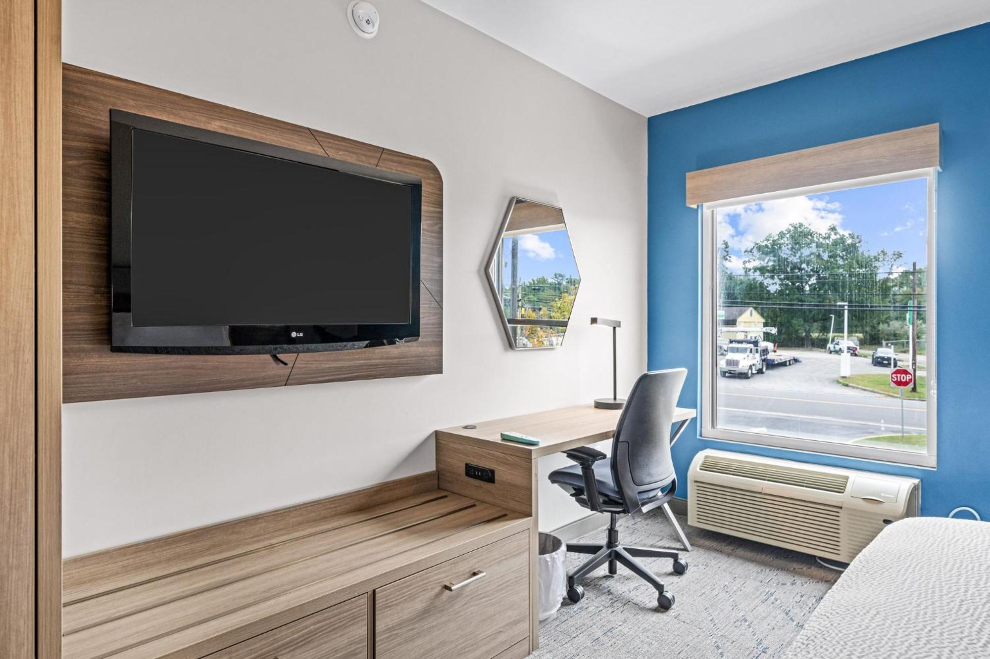 Holiday Inn Express & Suites Carneys Point - Pennsville By Ihg Dış mekan fotoğraf