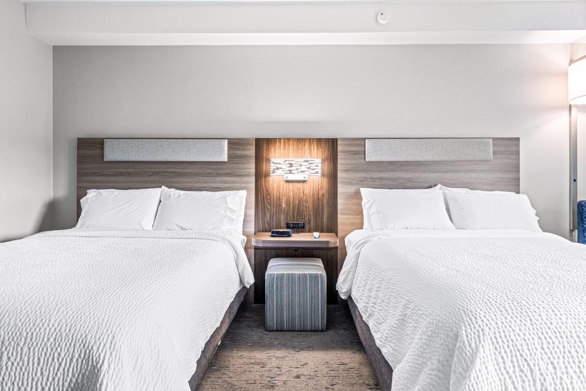 Holiday Inn Express & Suites Carneys Point - Pennsville By Ihg Dış mekan fotoğraf
